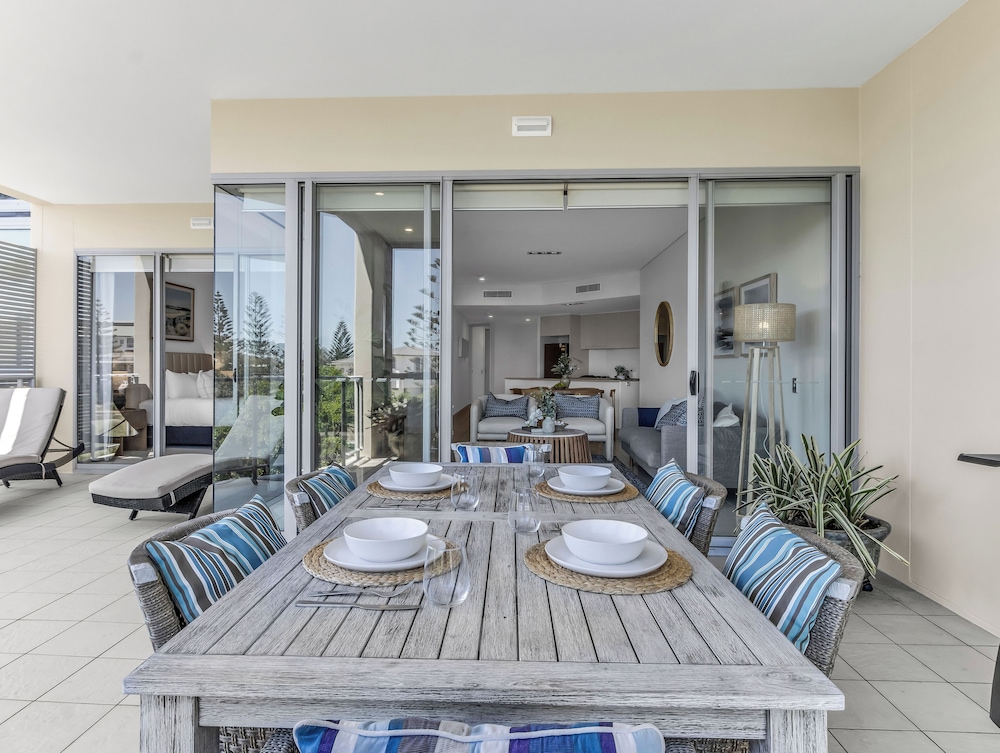 Beachfront Bali Resort Kingscliff 1212