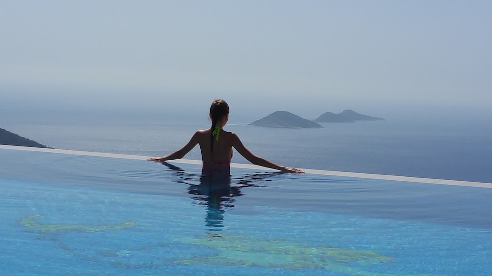 Paradise Kalkan Villalari