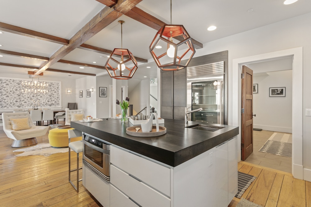 6977 Silver Lake Drive - 5 Bedroom Private Home with Hot Tub 5 Home