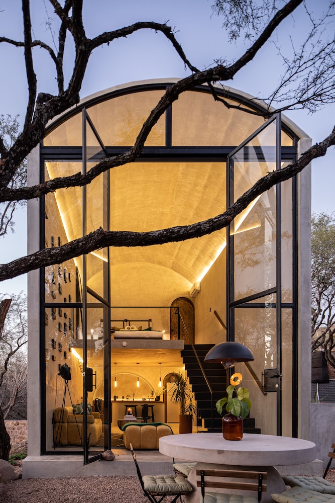 CASA DOM by HOLT