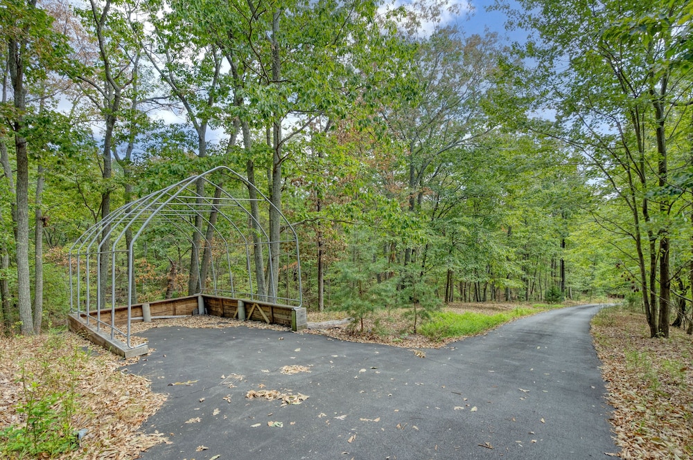 Contemporary Architectural Gem: Modern Retreat 5 Bedroom Home view 4