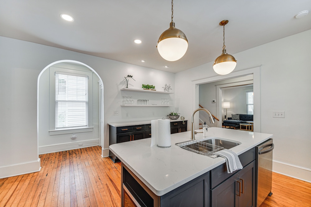 Elizabeth City Home w/ Fire Pit < 1 Mi to Downtown