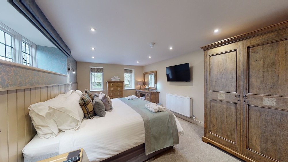 Stone House Hotel