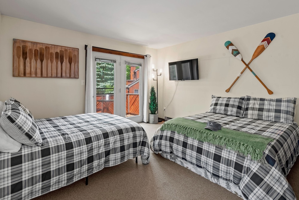 Doe s Delight by Avantstay Peaceful Lake Retreat