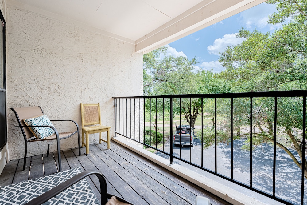 Horseshoe Bay Townhome w/ Water Access! - Property Image 22