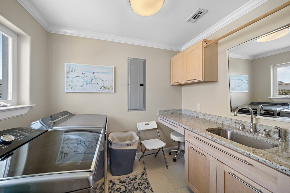 Blue Marlin Bayfront Retreat by Ryson Vacation Rentals