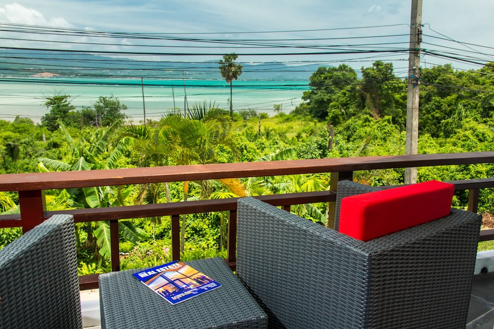 Idyllic Samui Beach Villa Resort