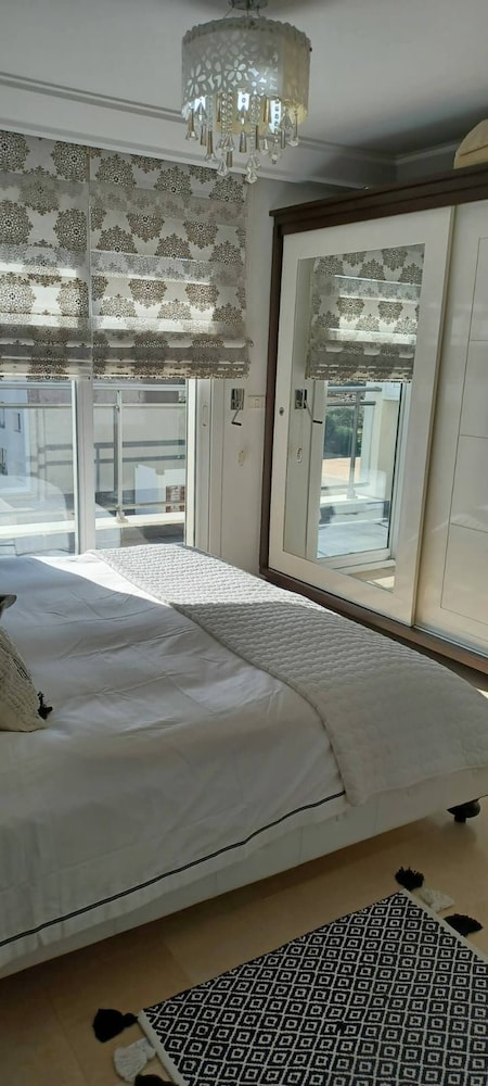 Sea Front Luxury Living Apartment in Sousse