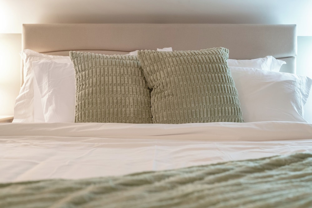 Unwind. Entertain. Explore. : Downtown Indy
