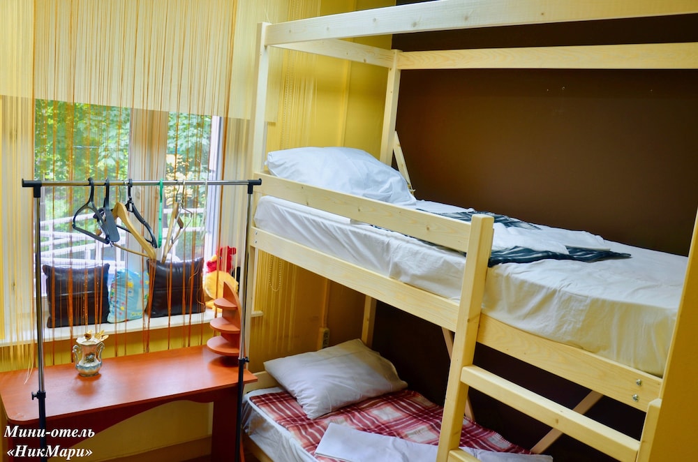 Hotel Lana - Hostel