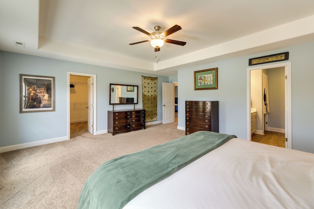 Holly Ridge Vacation Rental ~ 5 Mi to Beach