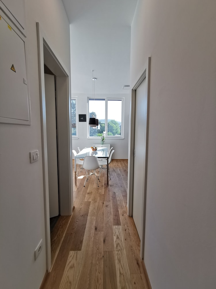 Apartments Egis Koper