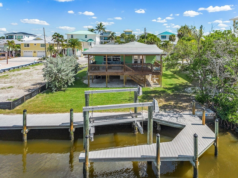 171 Canal Cove: 2br W/ Canal Views 2 Bedroom Home