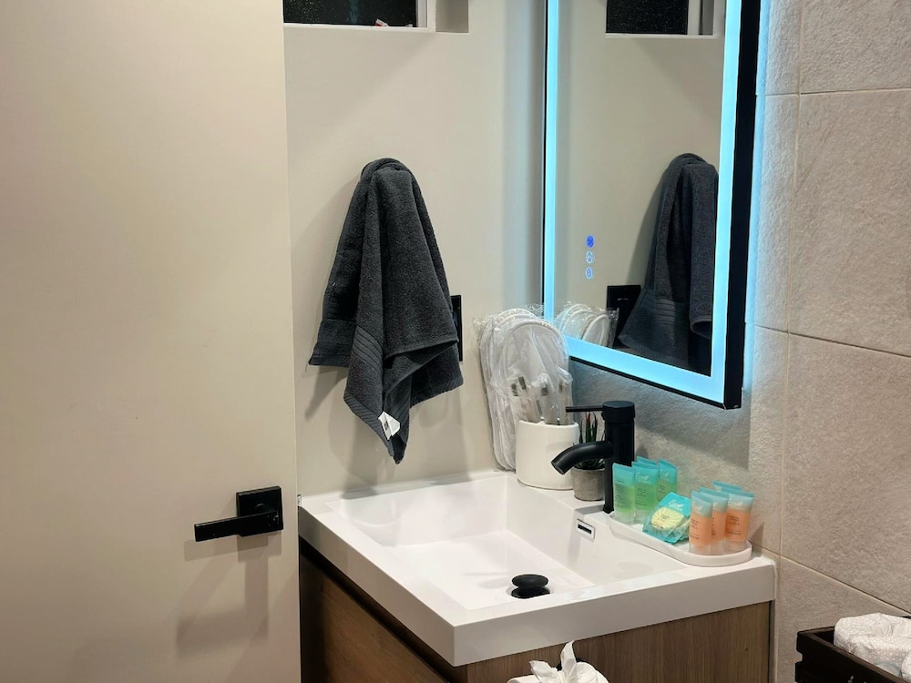 Premier Apts in Vibrant Downtown LA