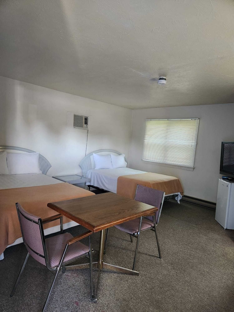 Chatham Motel