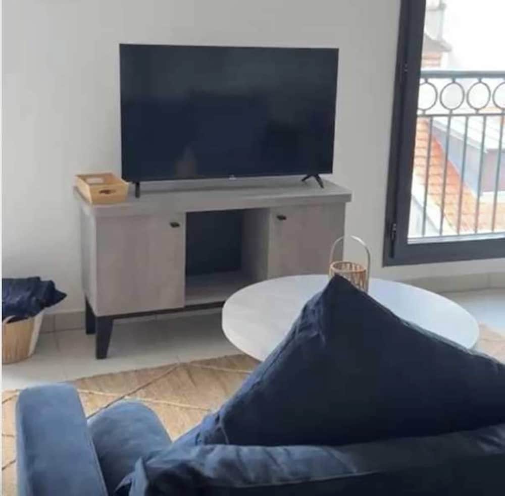 Charming Appt - 3bdr/8p - Near Paris & La Defense