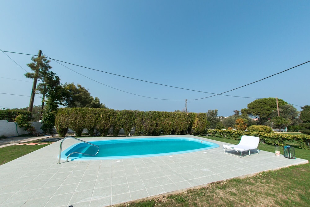 Stemma Pool Villa view 2