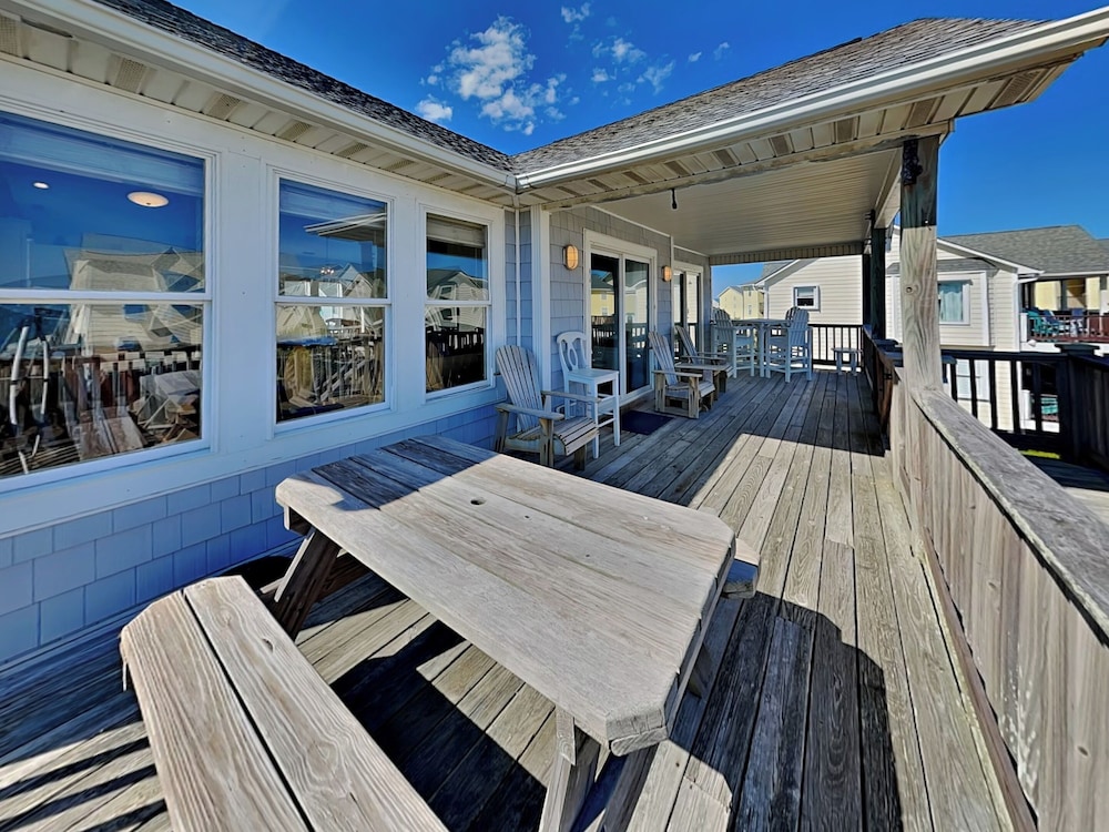 Song Of The Sea by Topsail Realty