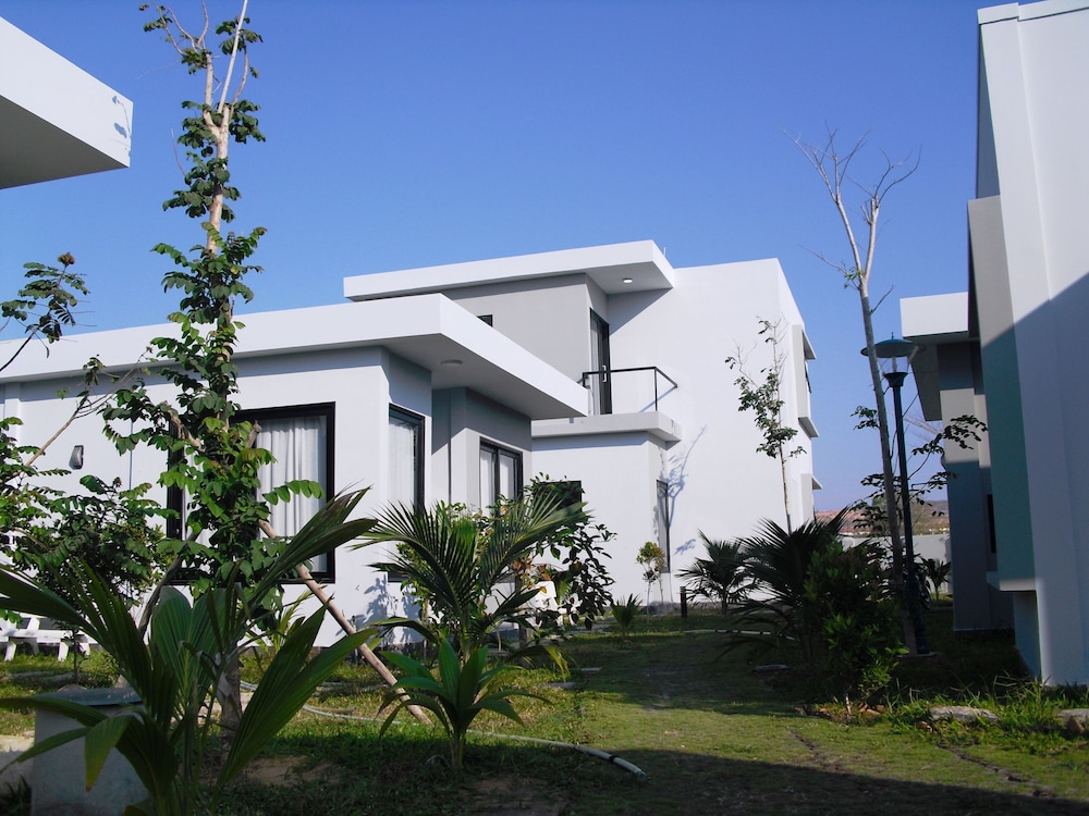 Van Nguyen Minihouse