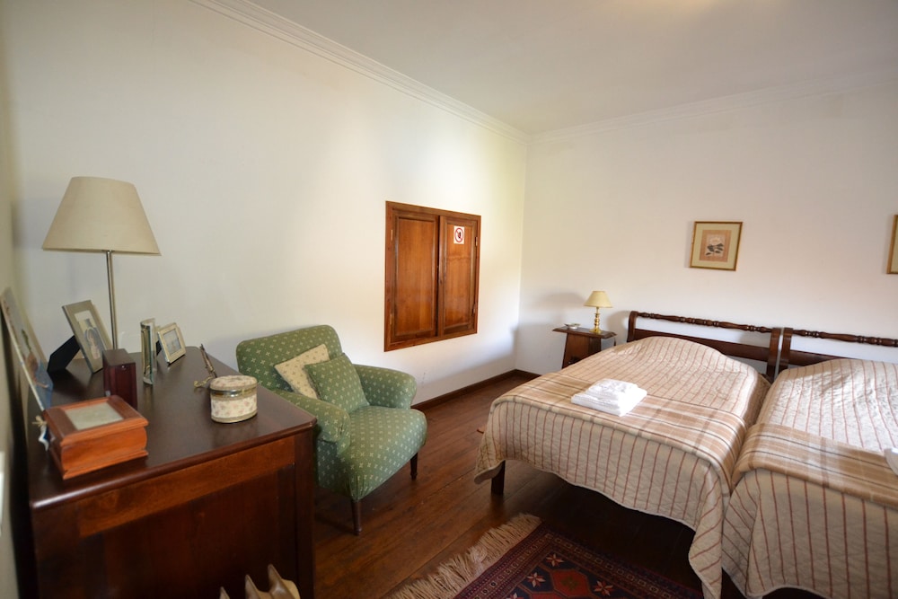 Casas de Pindela view 5