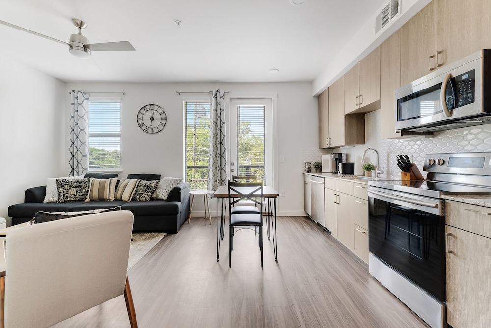 Downtown Modern Bungalow