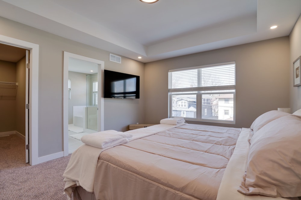 Spacious Minneapolis Vacation Rental w/ Game Room!