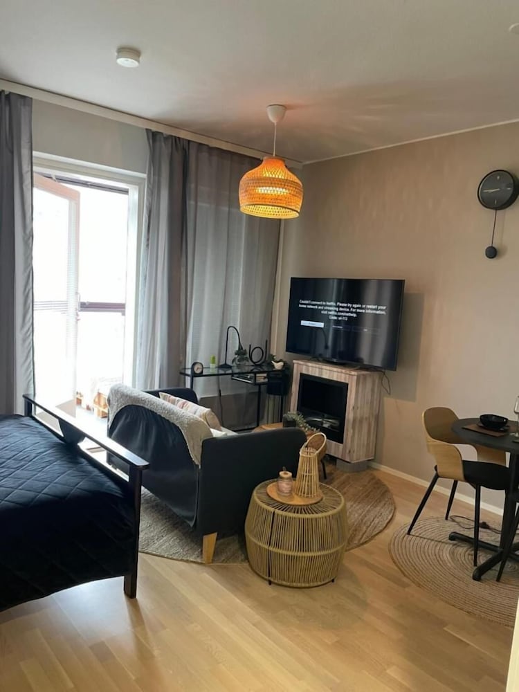 Charming Tampere Apartment With Balcony & Central Heating