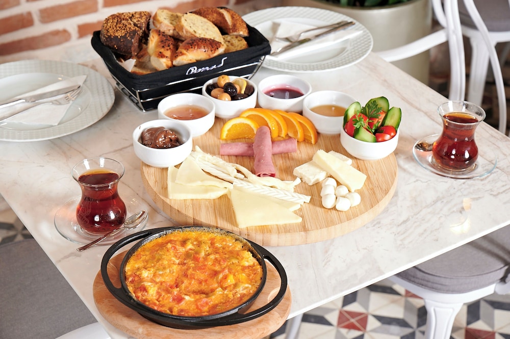 Saratoga Otel - Image 19