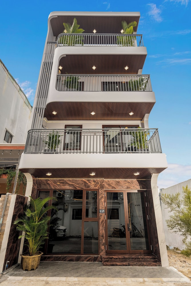 T P Villa