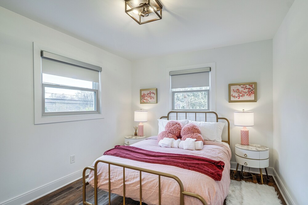 Upscale Family Retreat Near DC & Georgetown!
