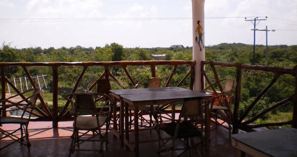 Mfumbwi Backpacker Lodge