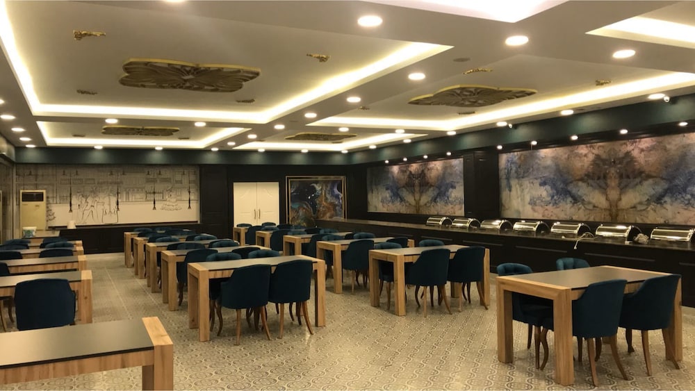 meeting & event spaces