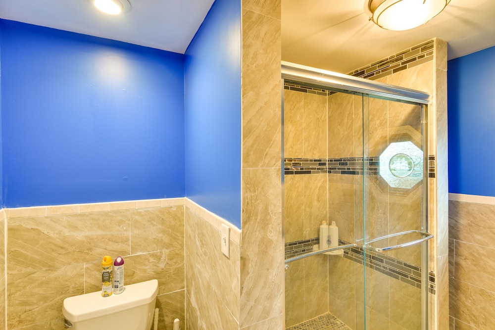 Massachusetts Vacation Rental: 5 Mi to Fall River