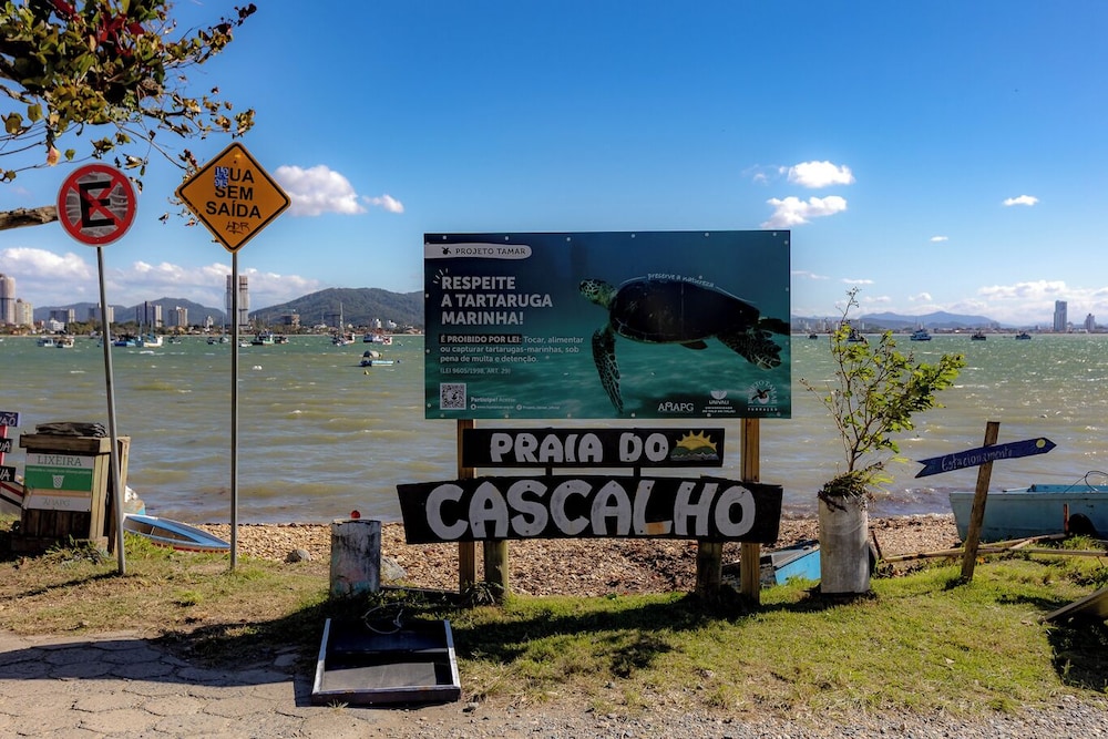 Apt pet Friendly c Garagem pr Ximo ao Beto Carrero