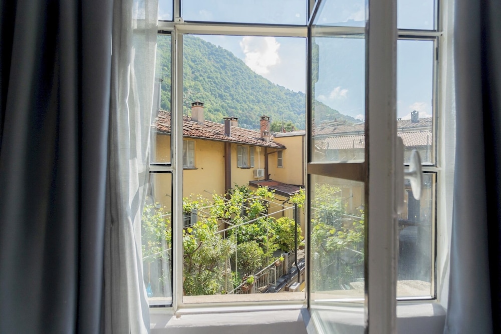 Sant'Agostino Apartments by Rent all Como