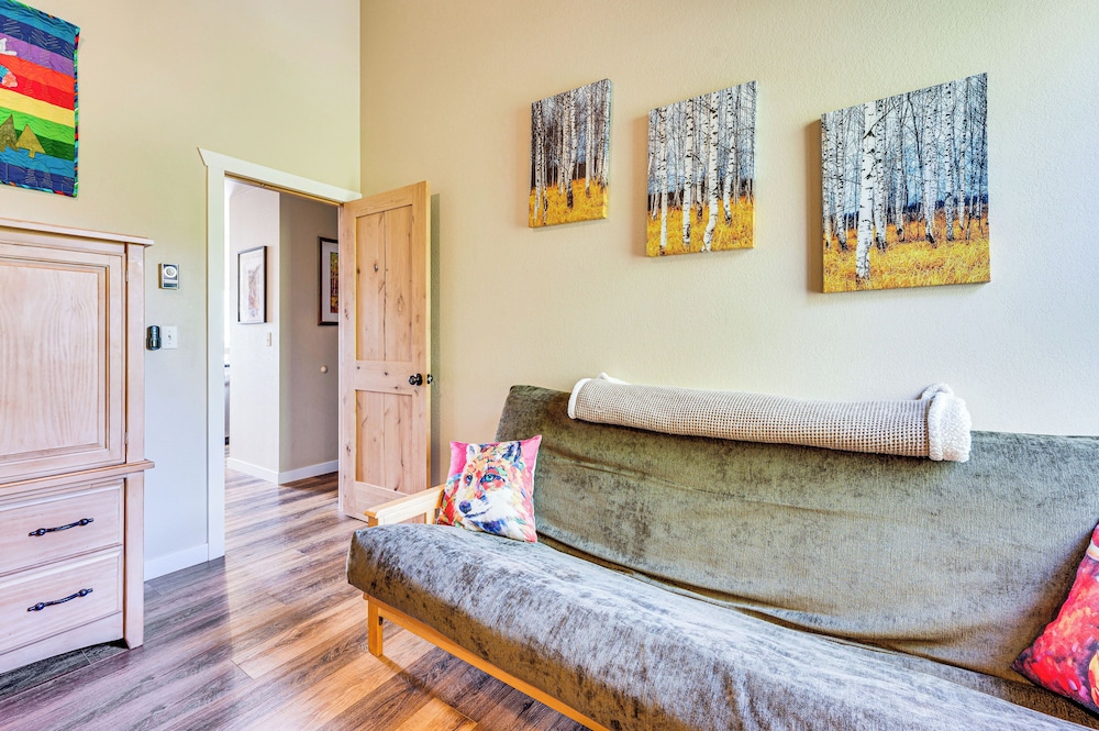 2 Mi to Winter Park Slopes: Mtn-view Condo!