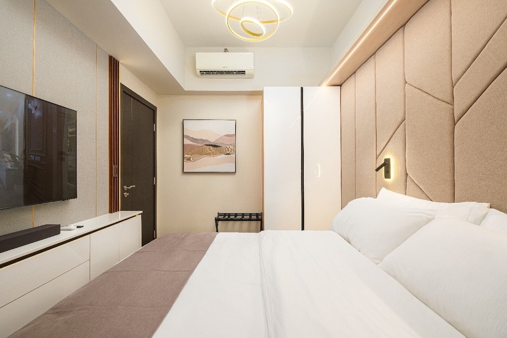 Uptown Park Suites Tower 2