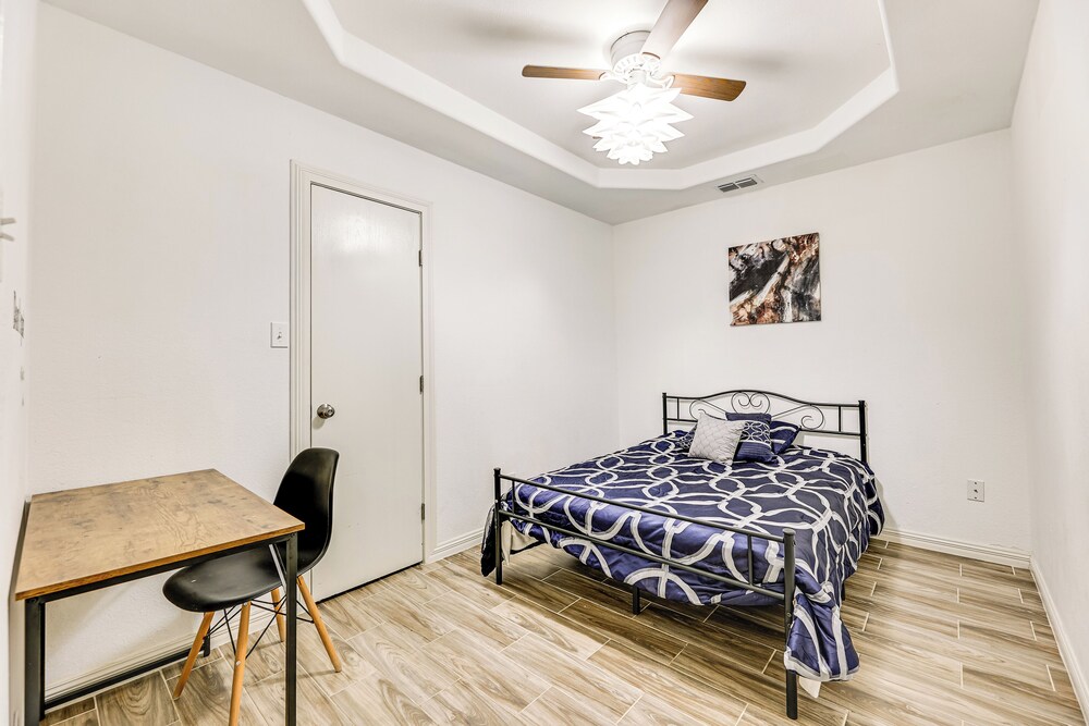 Convenient, Spacious & Peaceful: Home in Edinburg!