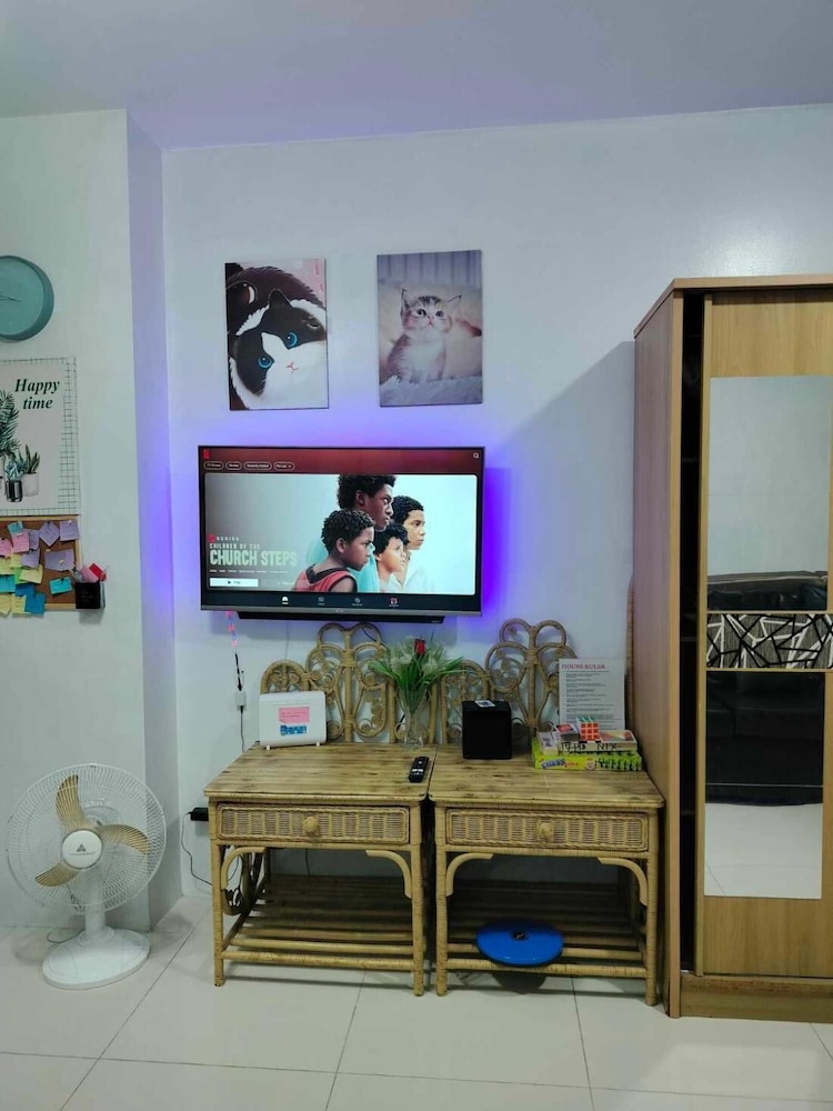 Luxurious Condo in Quezon City With Private Pool and City Views