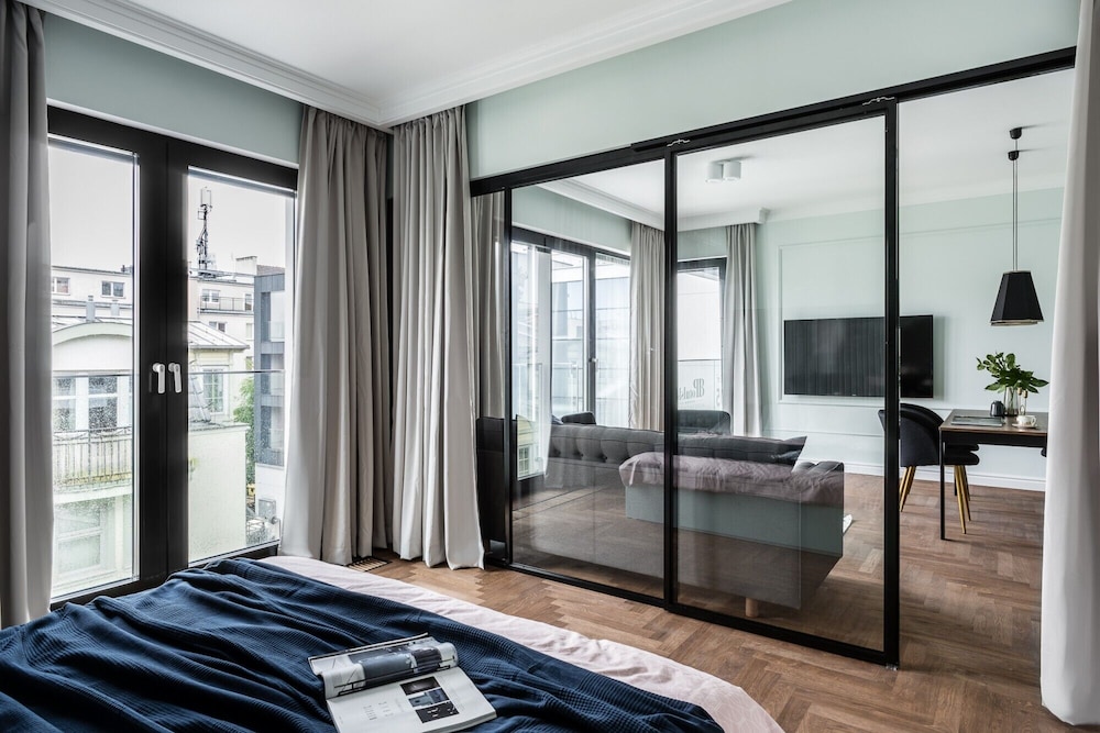Grand Apartments