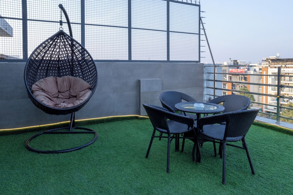 Housr Studio Rooms Sector 38 Gurgaon