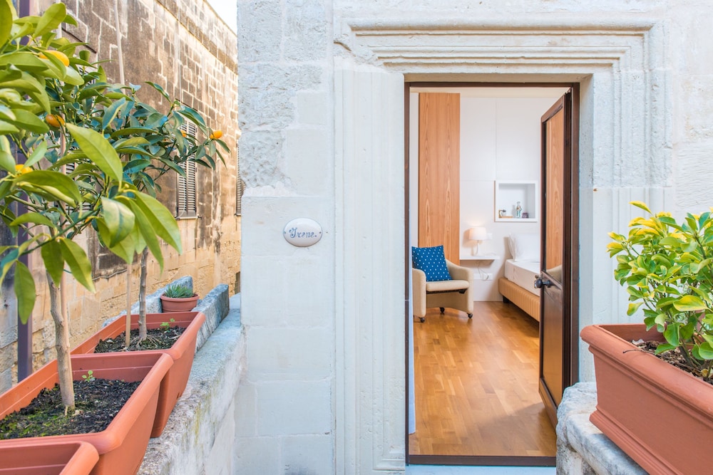 Castromediano Suite Palace