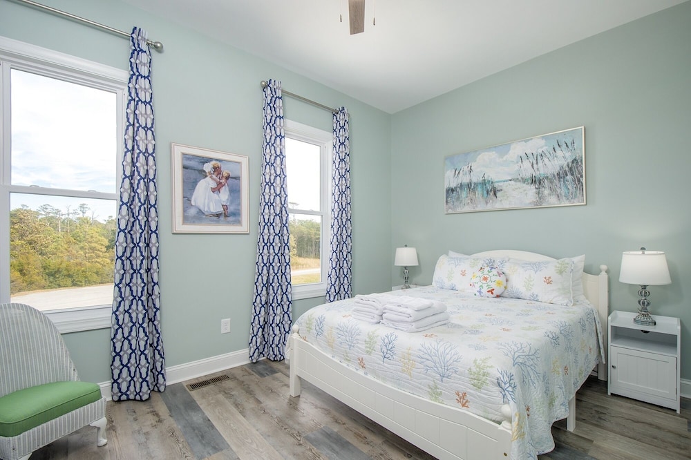 Straits Serenity 3 Bedroom Home by RedAwning view 3