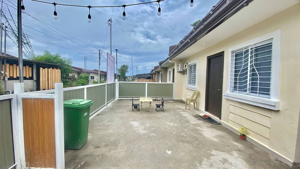 Peaceful 2BR Home in Gensan - AC, Wifi, Netflix, Patio & Free Parking