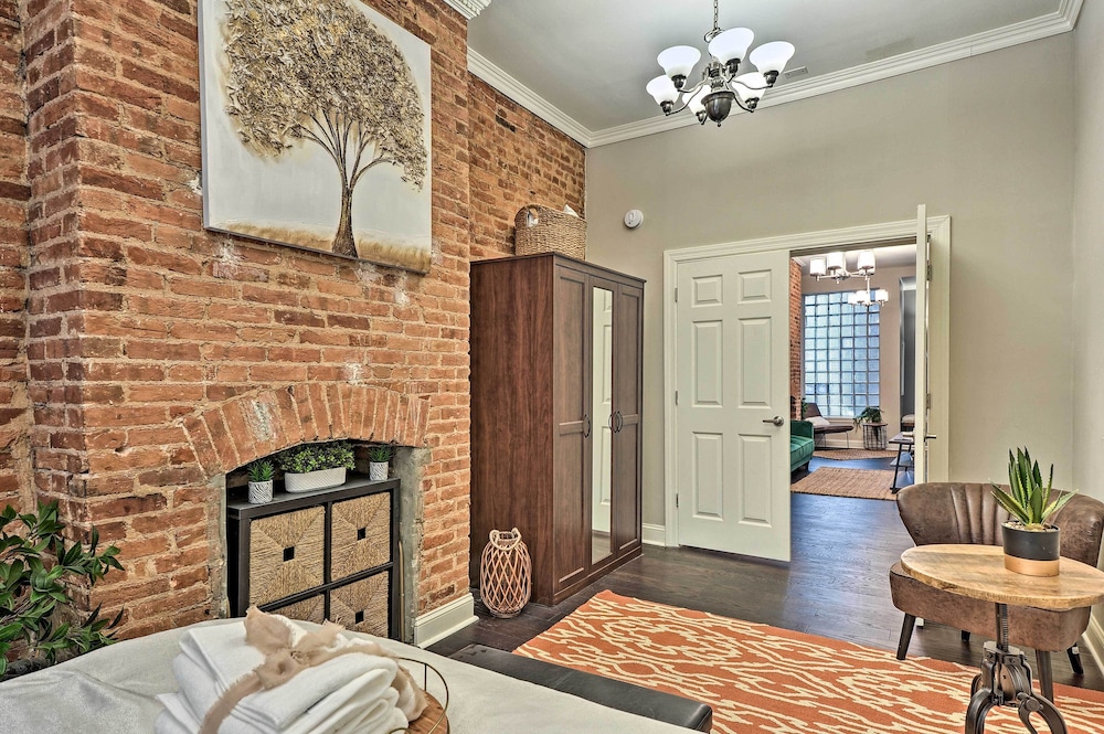 Chic Baltimore Apartment: 2 Mi to Downtown! view 3