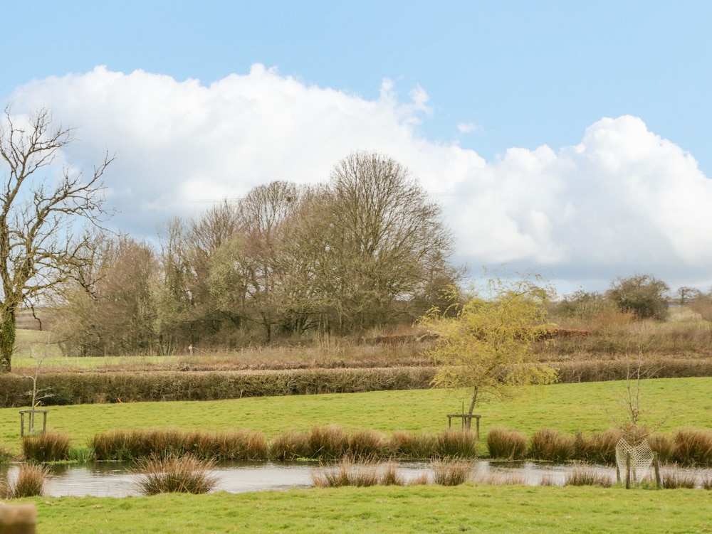 Orchard Lodge