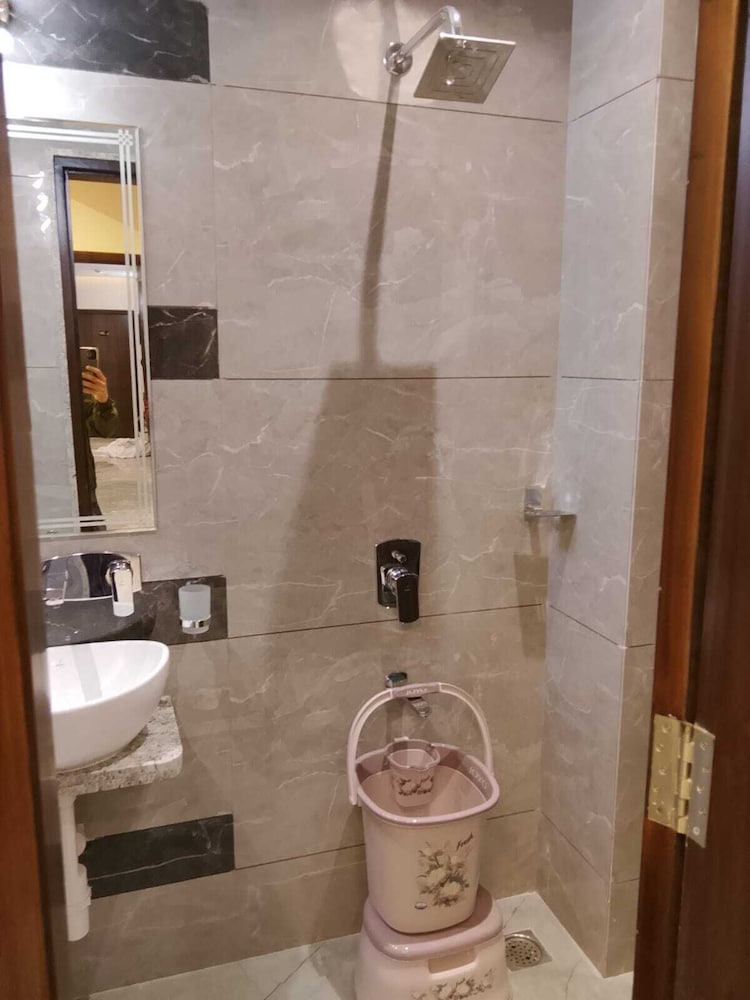 Hotel Sky Inn