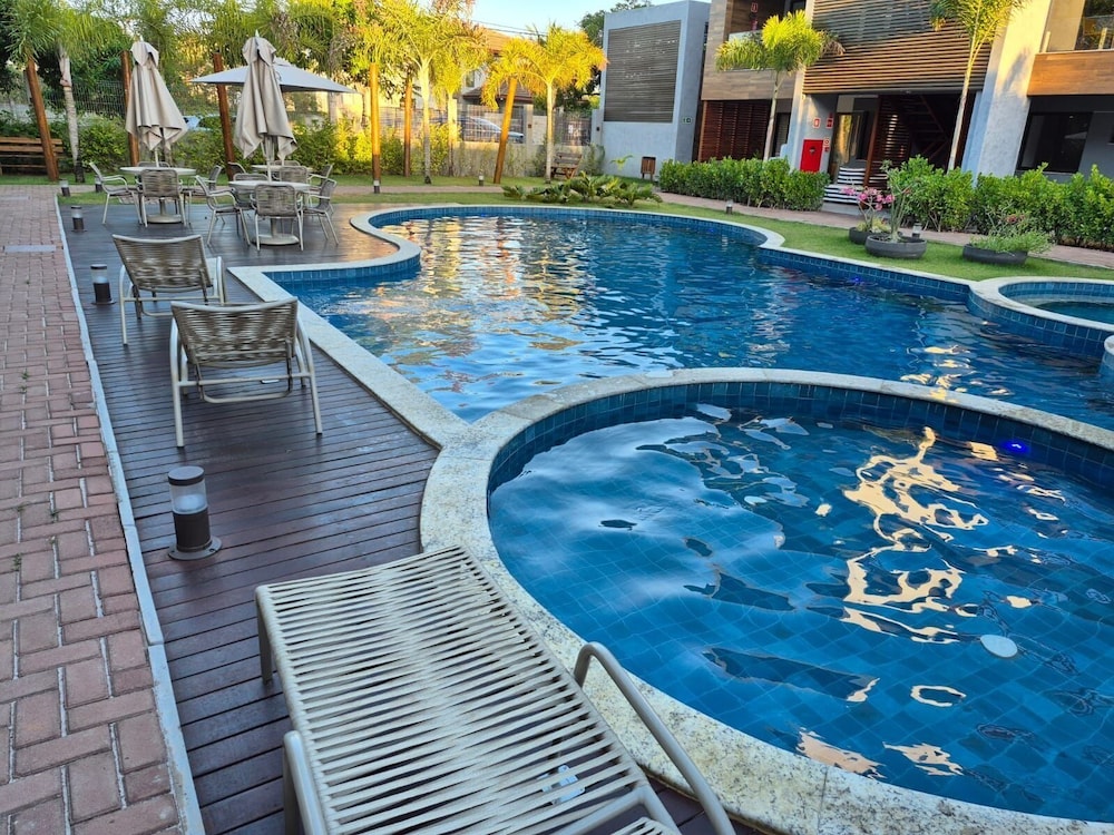Apt in Condo w/ Pool 350m From the Beach Pll0004