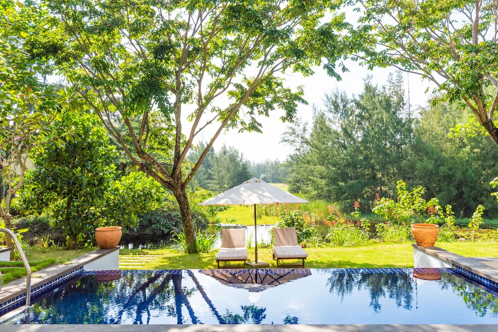 Ocean Villas Beach Resort