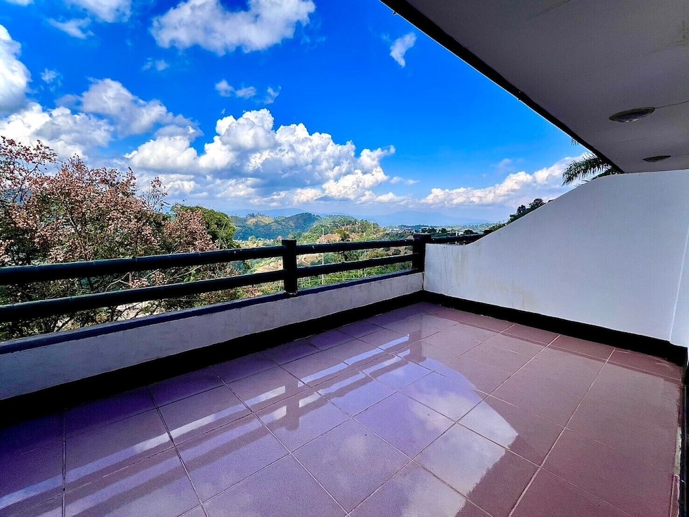 Maesalong Villa